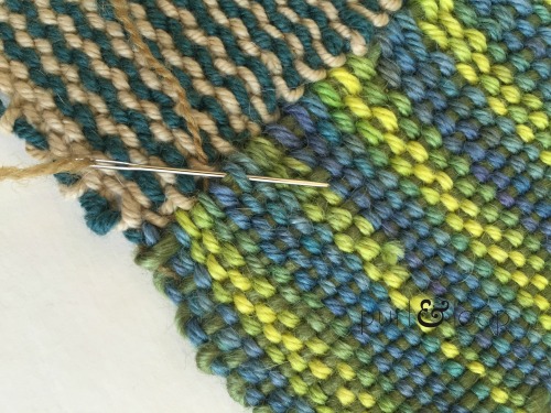 Free woven pillow tutorial from Purl & Loop on the Woolery Blog